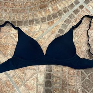 Lively all day plunge no wire bra